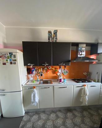 Cucina Lube lineare con elettrodomestici