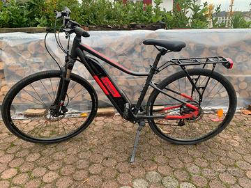 Bici touring Elettrica RIVERSIDE 500