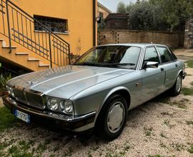 Jaguar xj-40 epoca