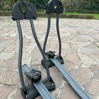 Coppia di portabici per auto