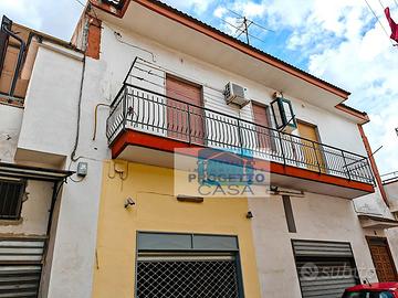 Terracielo con box auto e terrazzo