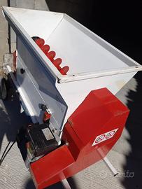 Diraspatrice elettrica per uva