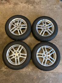 Cerchi in lega 15” DEZENT
