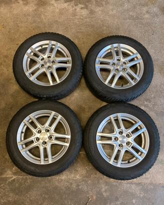 Cerchi in lega 15” DEZENT