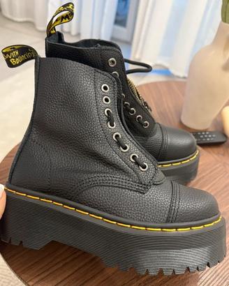 Stivali Dr Martens neri