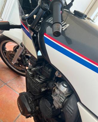 Yamaha Xj600