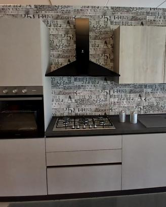 CUCINA NUOVA CON GOLA CM. 363