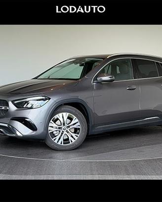 Mercedes-Benz GLA 180 d Automatic Progressive...