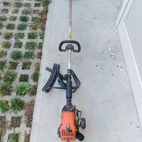 decespugliatore a motore 