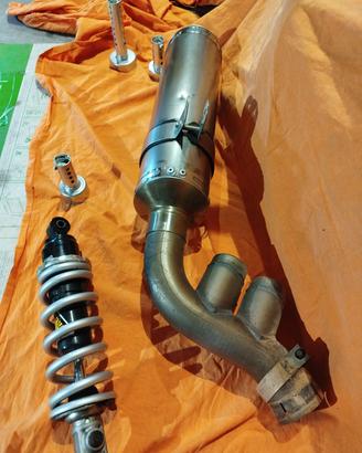 Yamaha FZ1 scarico e mono