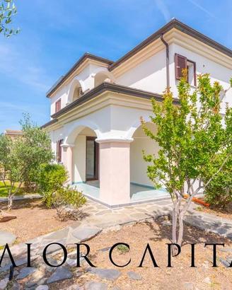 San Teodoro | Lu Fraili | Villa bifamiliare con gi