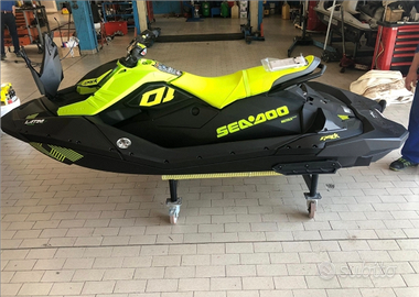 Seadoo spark trixx 2023 3up 9000 intrattabile
