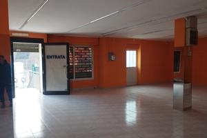 Locale ad uso commerciale