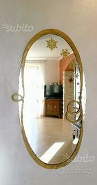 Specchio in ferro forgiato e battuto a mano