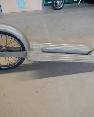 Carrello Rimorchio moto scooter vespa
