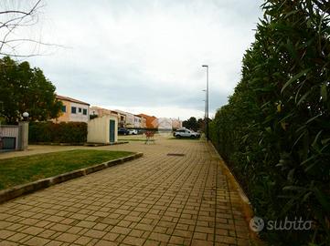 3 LOCALI A POLICORO