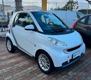 Smart FORTWO COUPE' 1.0 Benz.