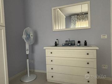 CAMERA DA LETTO COMPLETA COME NUOVA