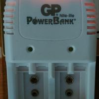 Caricabatterie per pile stilo, ministilo e 9V