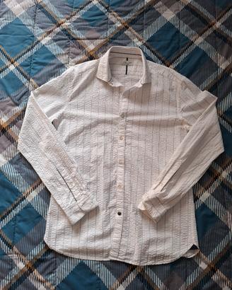 Camicia bianca elegante a righe testurizzate –
