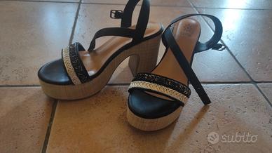 Sandali con zeppa