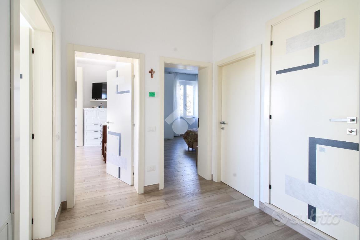 CASA INDIPENDENTE A MONTE URANO - Altro