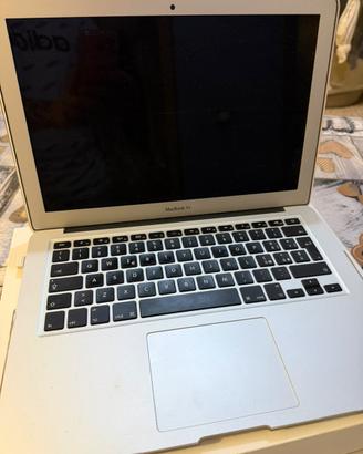 Apple Macbook Air