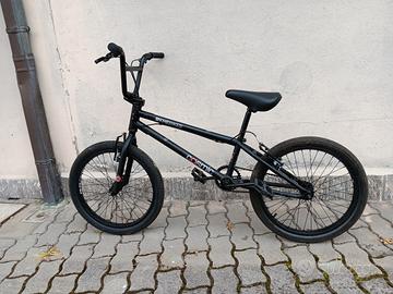 Bicicletta per acrobazie Cosmic 