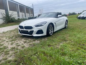 BMW Z4  Roadster sDrive 20 i     PARI AL NUOVO