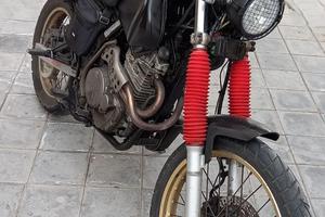 Honda dominator 650 permuto con vespa 125