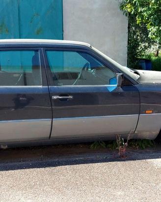 MERCEDES BENZ 200 E-16