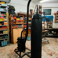 attrezzatura palestra sacco pugilato 