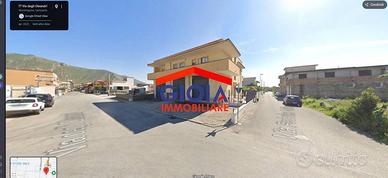 Appartamento di 433 m² con più di 5 locali e box a