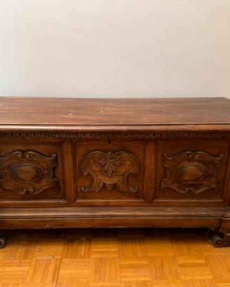 Cassapanca Antica Intagliata in Legno Massello