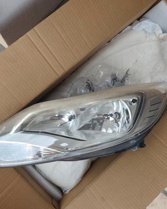 Proiettore / Faro sinistro (lato guida) Ford Focus