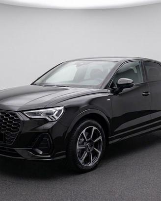 AUDI Q3 SPB 40 TFSI quattro S tronic Identity Bl