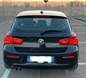 BMW 120d Advantage Automatica 190 CV - 2018