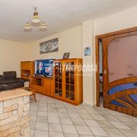 TRILOCALE AL PRIMO PIANO CON CANTINA E BOX