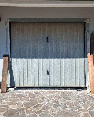 Porta basculante