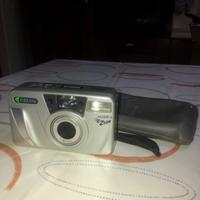Fotocamera "Yashica Ez Zoom" vintage da collezione