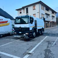Spazzatrice stradale USATA