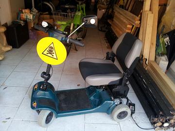 Scooter elettrico per Anziani - Disabili