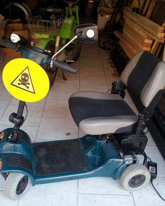 Scooter elettrico per Anziani - Disabili