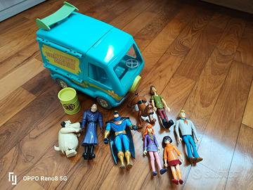 Scooby Doo Mystery Machine + personaggi 