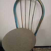 Sgabello vintage con schienale e pediera