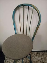 Sgabello vintage con schienale e pediera