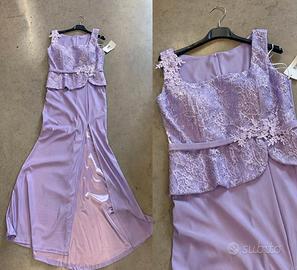 Vestito lungo lilla in pizzo, elegante con spacco