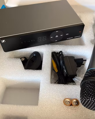 SISTEMA MICROFONICO PALMARE WIRELESS