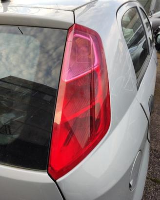 Fanale posteriore dx FIAT GRANDE PUNTO del 2017