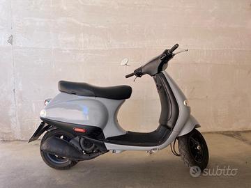 Piaggio Vespa ET4 150 iscritta asi a libretto